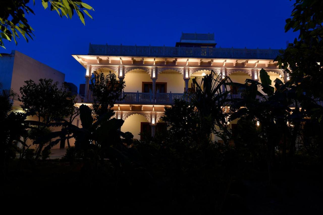 Hotel Sunbird Bharatpur Dış mekan fotoğraf
