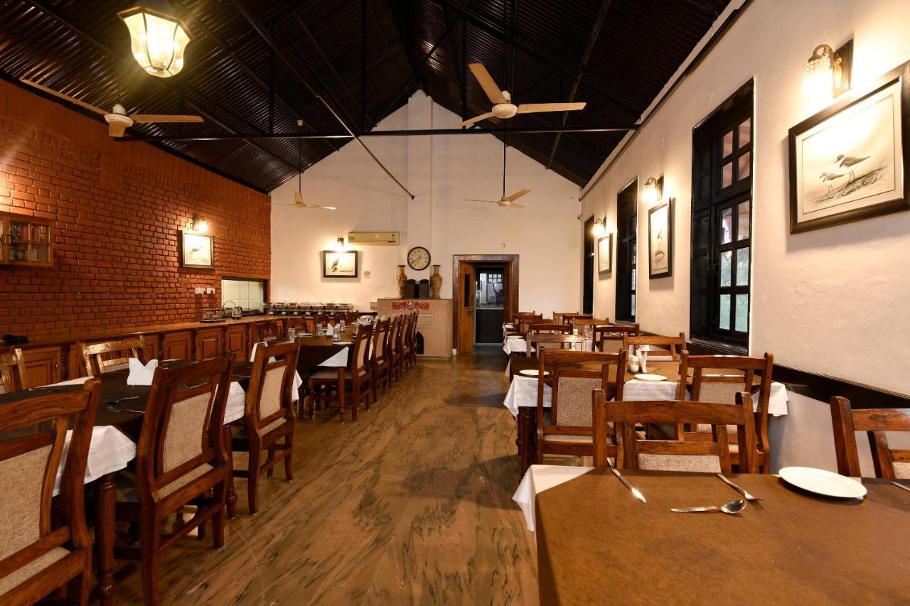 Hotel Sunbird Bharatpur Dış mekan fotoğraf