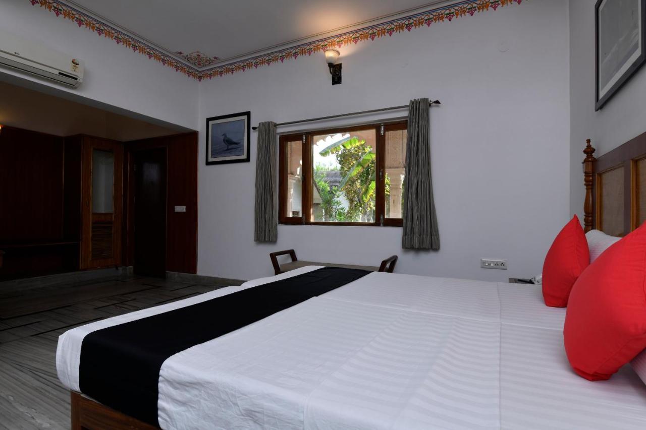 Hotel Sunbird Bharatpur Dış mekan fotoğraf