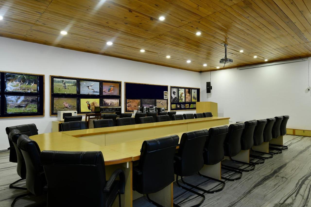 Hotel Sunbird Bharatpur Dış mekan fotoğraf