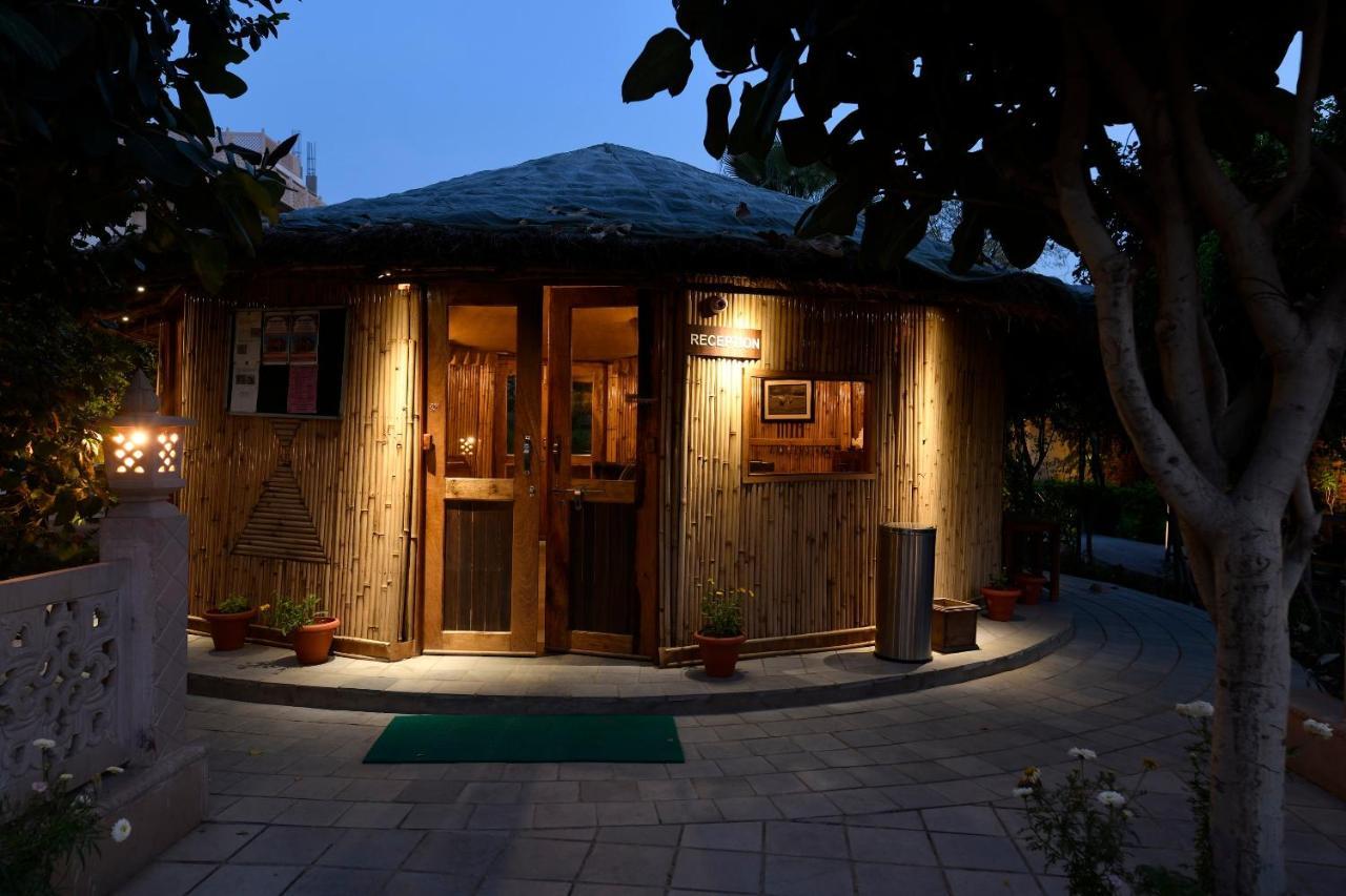 Hotel Sunbird Bharatpur Dış mekan fotoğraf