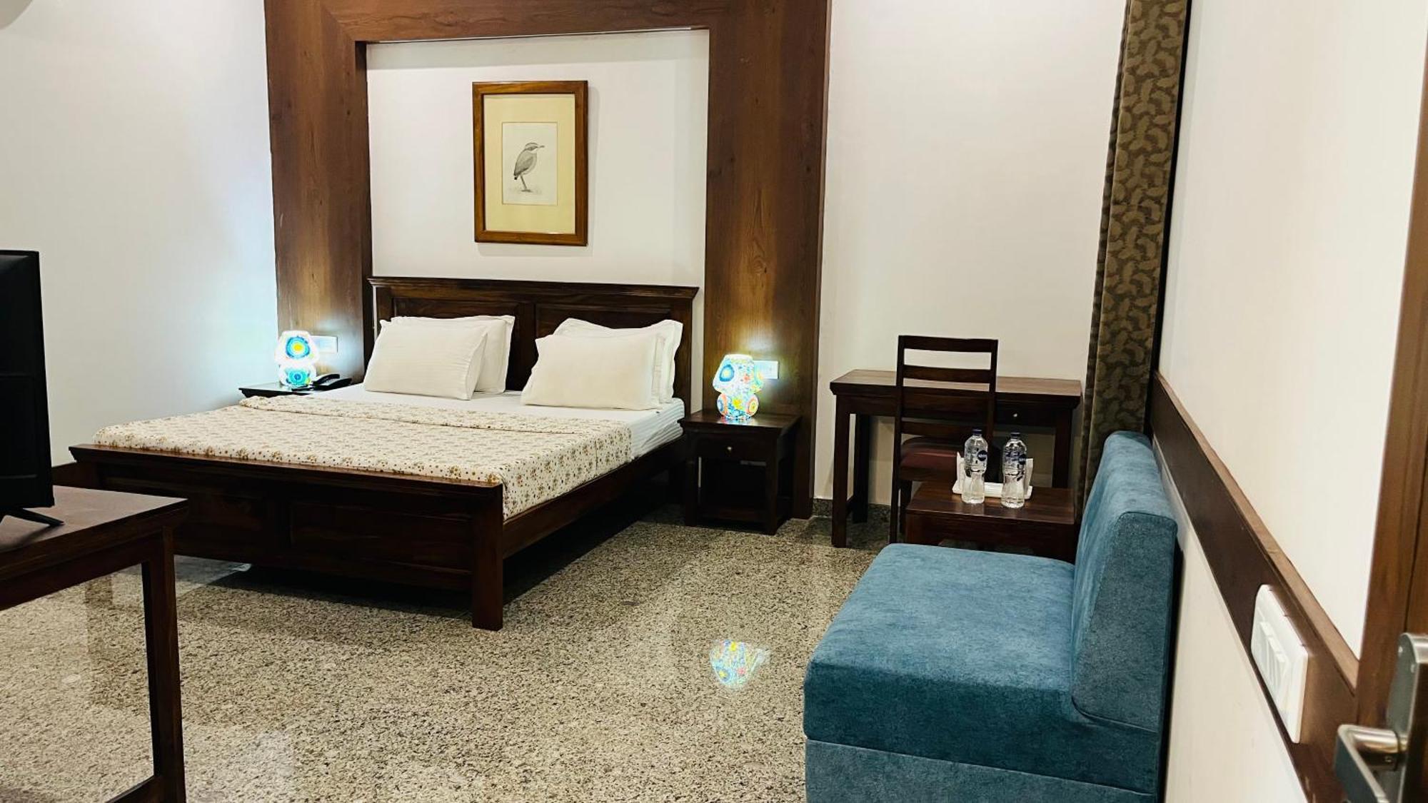 Hotel Sunbird Bharatpur Dış mekan fotoğraf